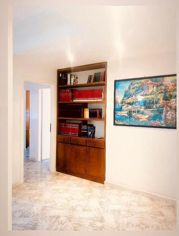 Apartment Via Solaro, In Pieno Centro *